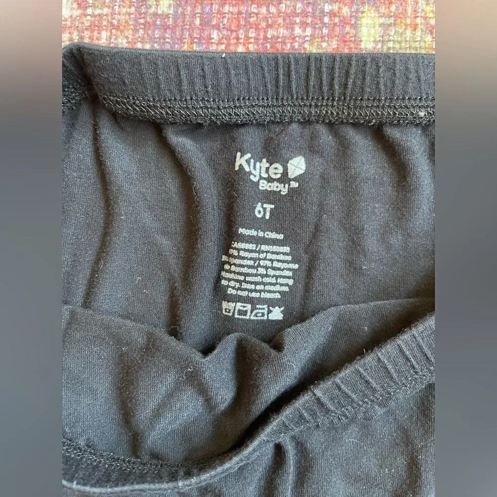 Kyte Baby 6T two pairs of Blue and Black Harem Shorts